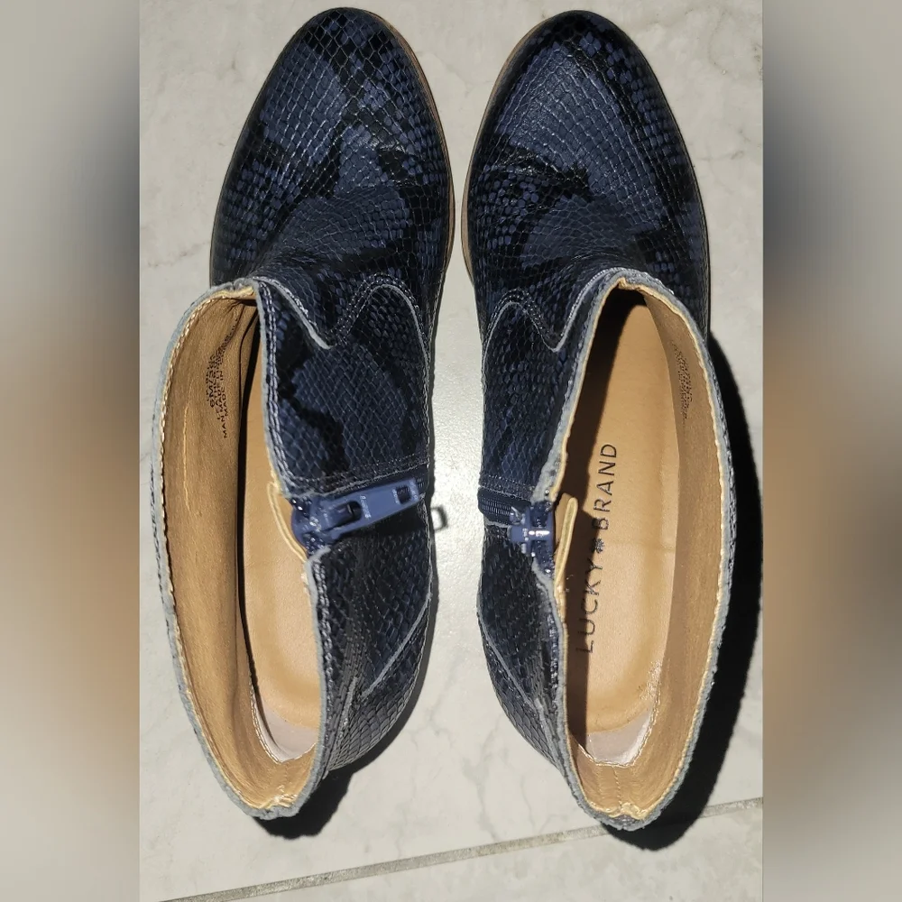 Lucky‎ Brand Belia Snakeskin Embossed Leather Western Ankle Booties Black Blue